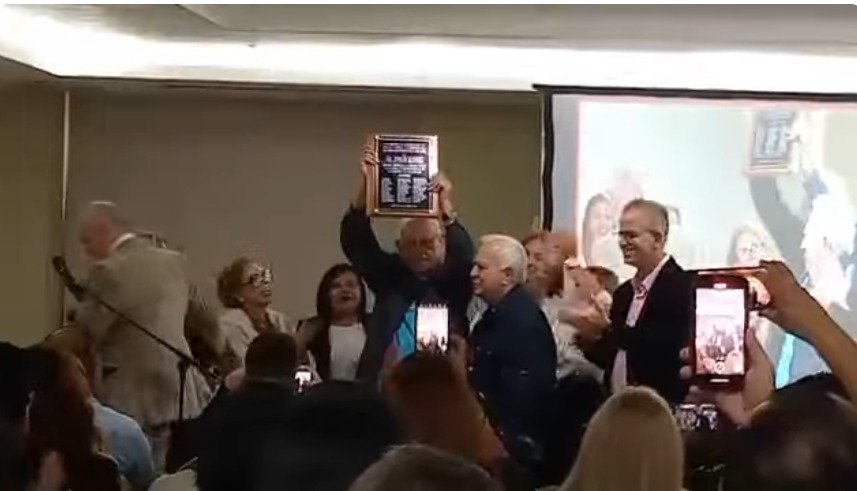 Homenaje al maestro Dr. Jorge Rosell.