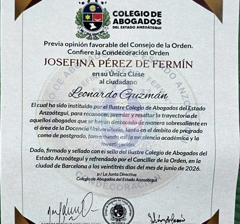 Diploma de la Orden Josefina Pérez de Fermin.
